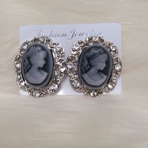 NEW Cameo Post Earrings Costume Jewelry